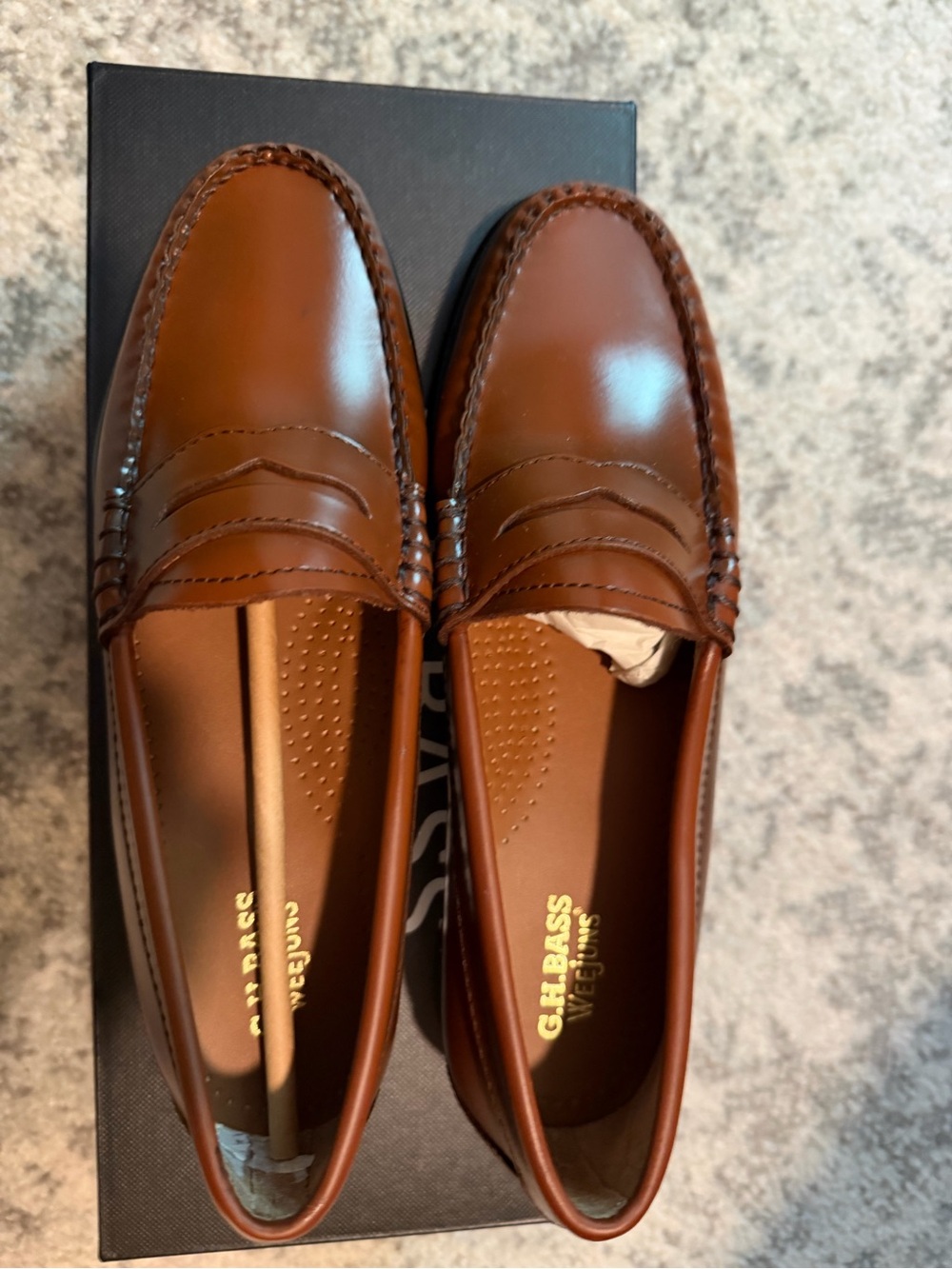 Bass Weejuns Loafers NEW IN BOX size 6 - Picture 2 of 7